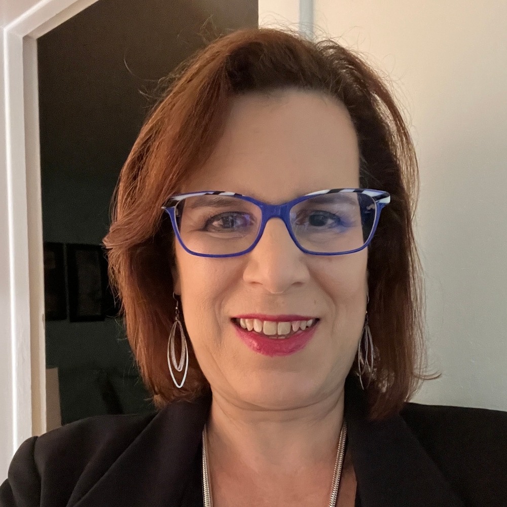 Meet your Posher, Julie